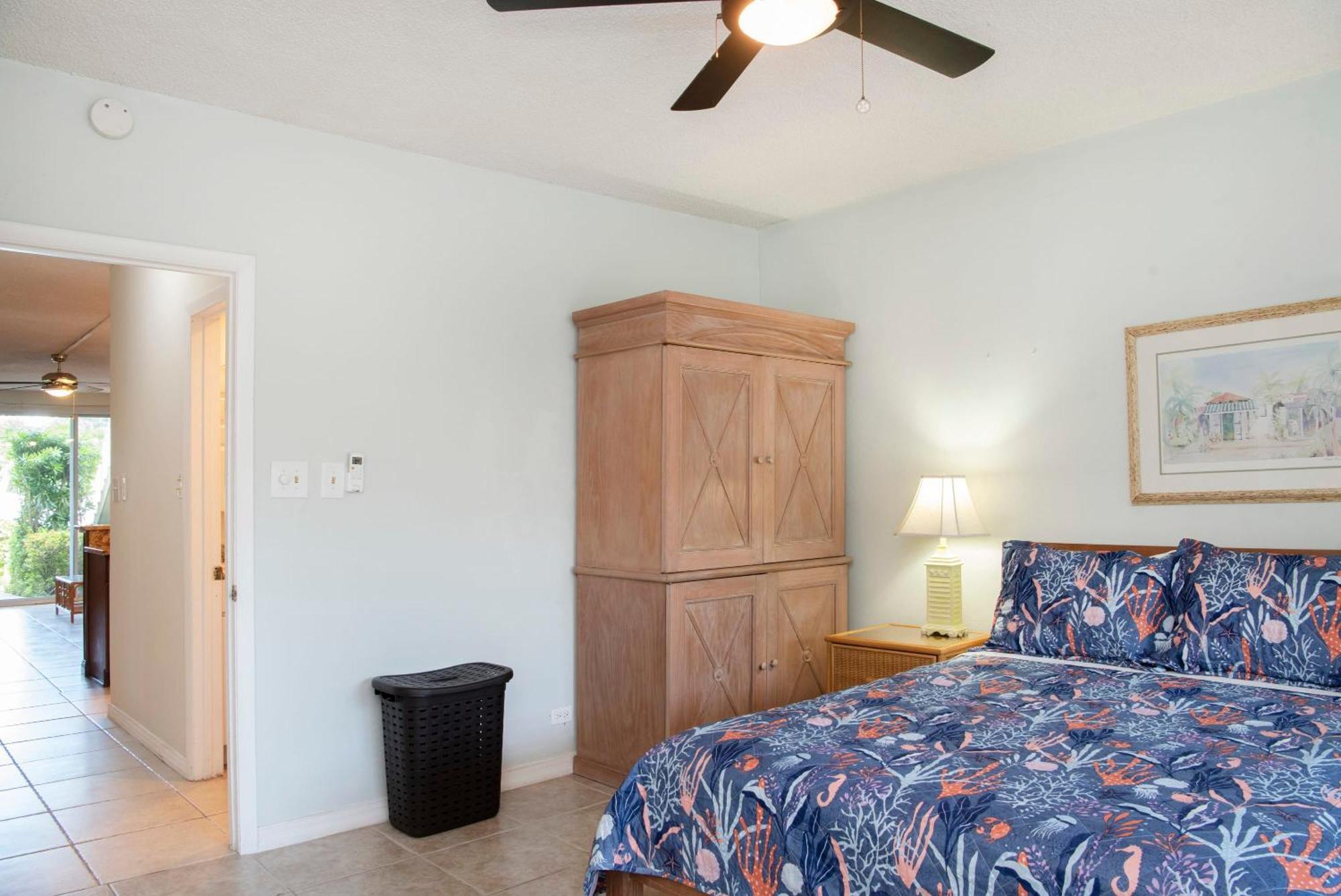 Beach Living At Island Pine Villas George Town Eksteriør bilde