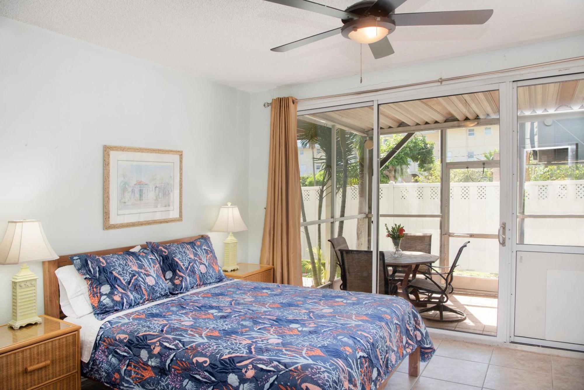 Beach Living At Island Pine Villas George Town Eksteriør bilde